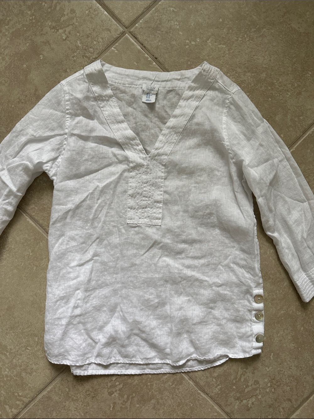 Sigrid Olsen White V-Neck Long Sleeve Tunic with Side Buttons